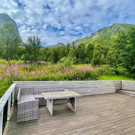Spacious Waterfront Gem - Panoramic View - Terrace Fjordgard Exterior photo
